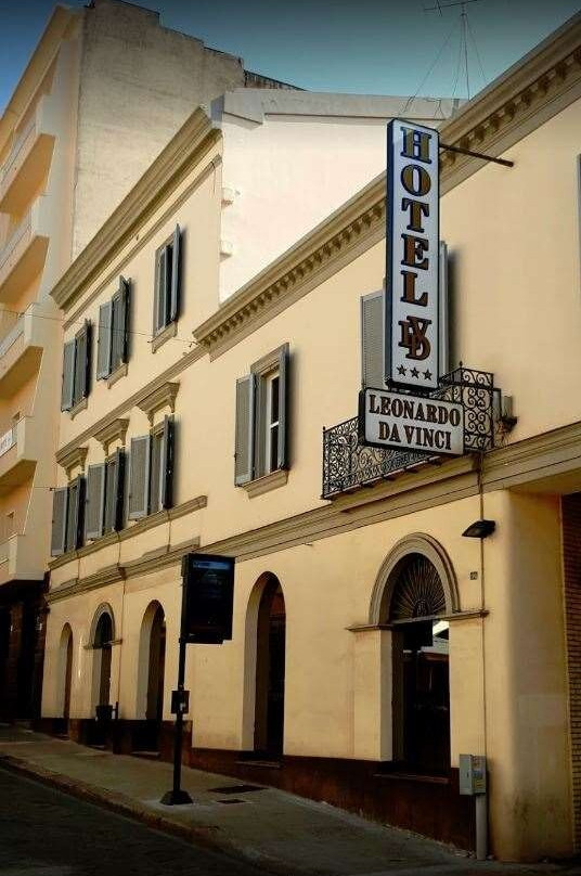 萨萨里省酒店住宿-Leonardo Da Vinci Hotel