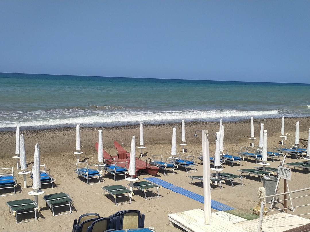 Lido Giglio-Campofelice di Roccella必去景点