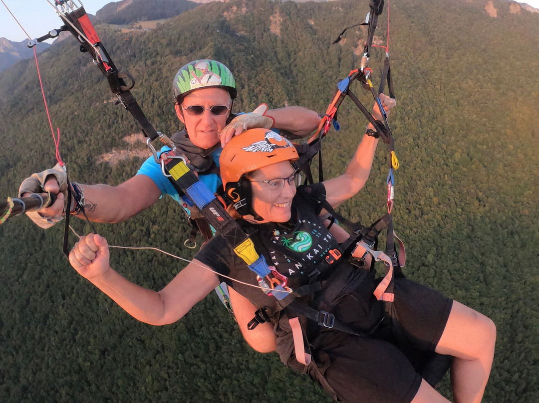 FBI Parapente-Lathuile必去景点