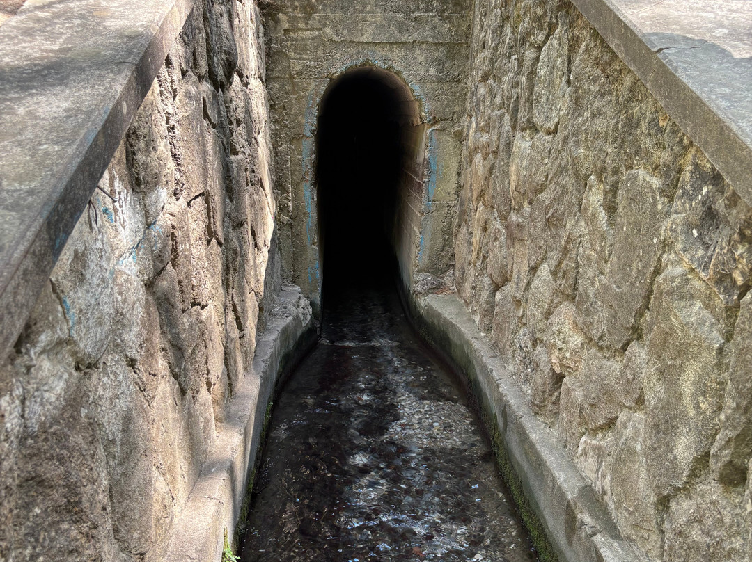 Seven Springs Tunnel-科林比亚必去景点