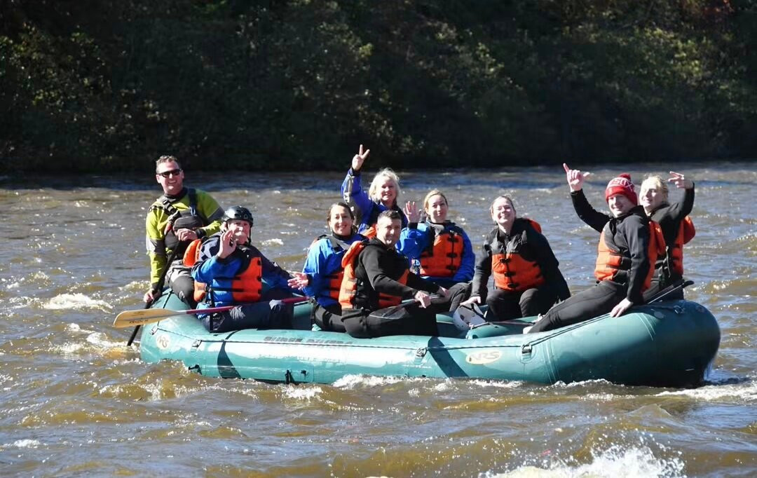 Three Rivers Whitewater Rafting-The Forks必去景点