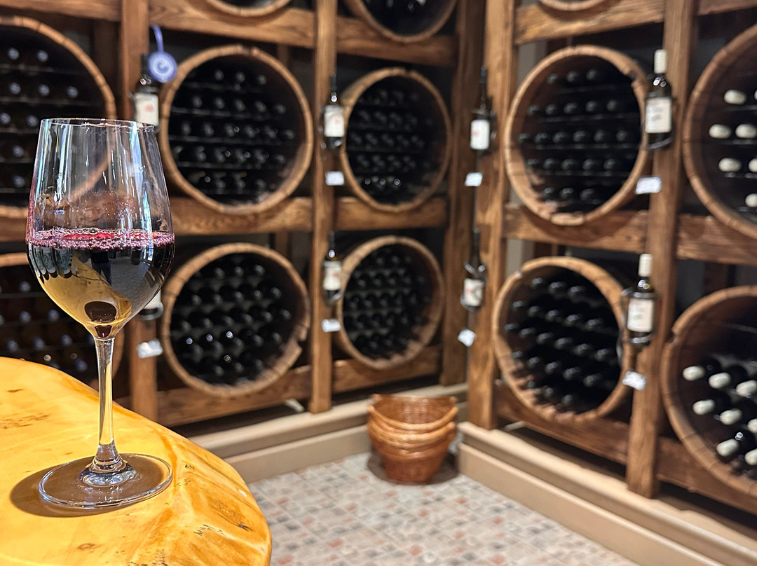 位于大预酒庄的旅店主图