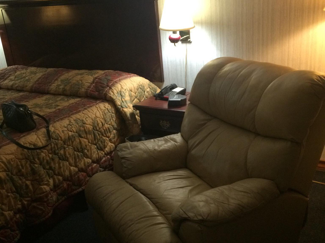 Ozona酒店住宿-Hillcrest Inn & Suites