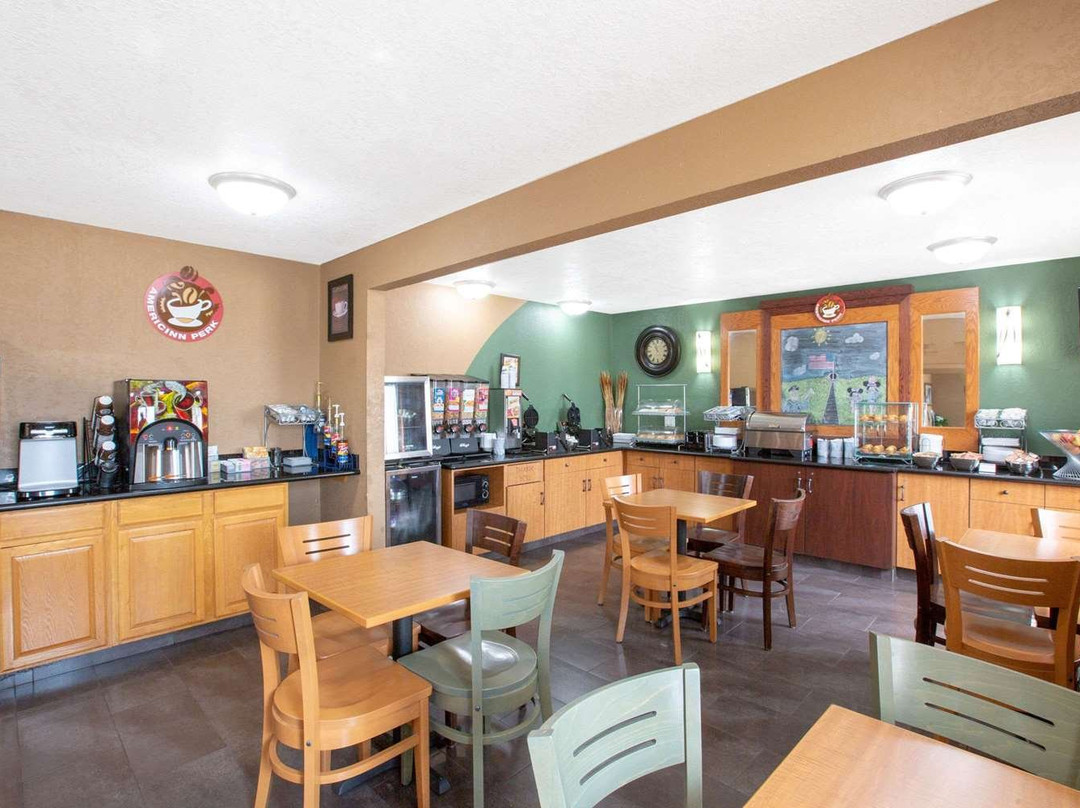 康瑟尔布拉夫斯阿美瑞辛酒店