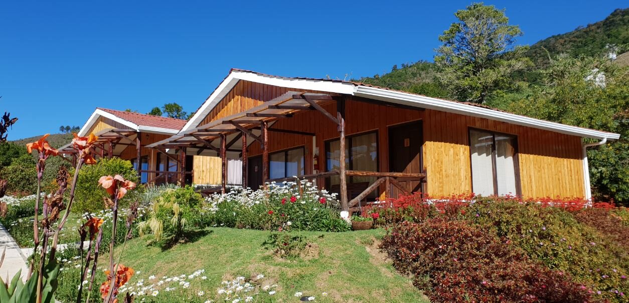Hotel de Montaña Suria-官方