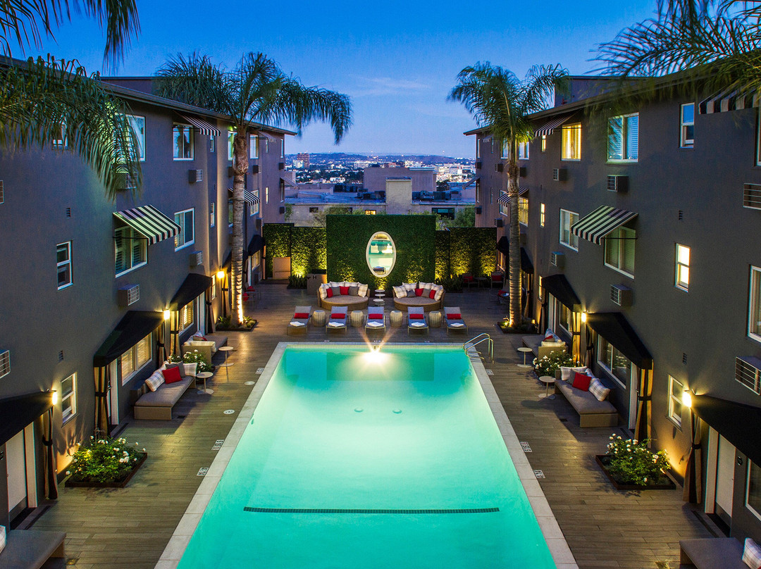 日落格拉夫顿酒店主图