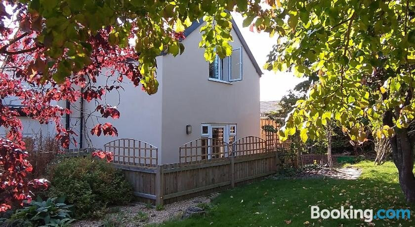 Woodville Dog Friendly Cottage and Bed & Breakfast
