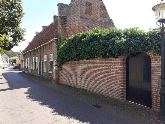 Proveniershuizen Hasselt (16e Eeuw)-Hasselt必去景点