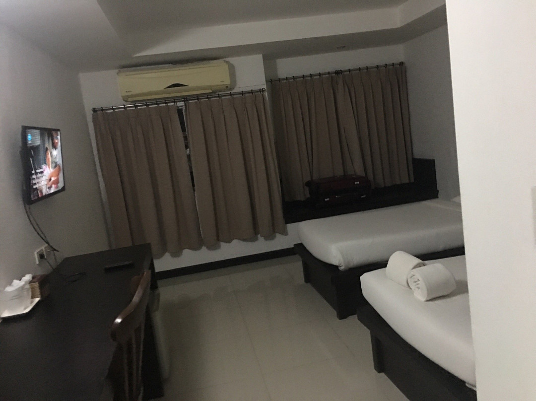 Nana Buri Hotel