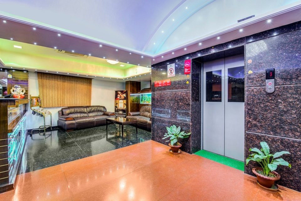 Republic Hotel主图