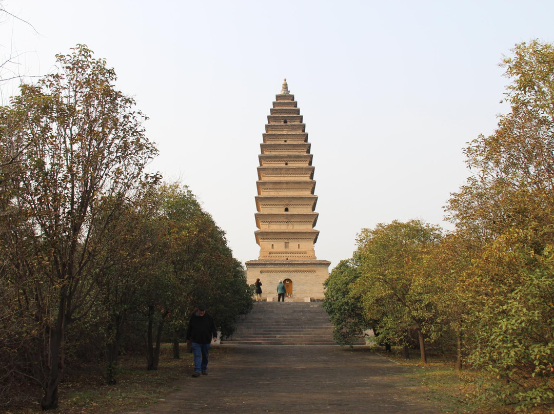宝轮寺塔景点图片
