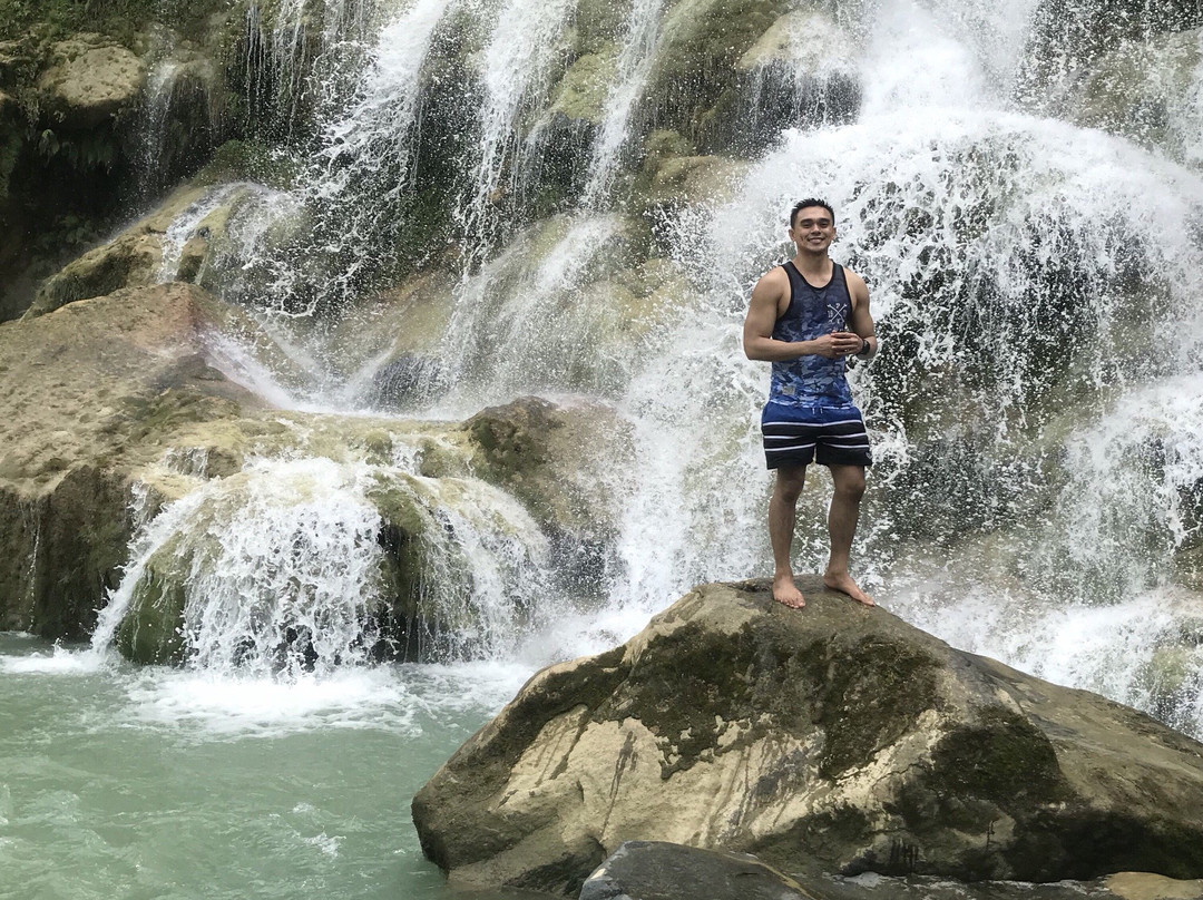 Kaparkan Falls景点图片