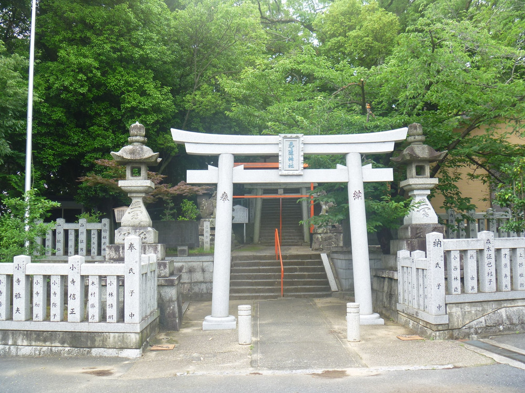 Ninryo Shrine景点图片