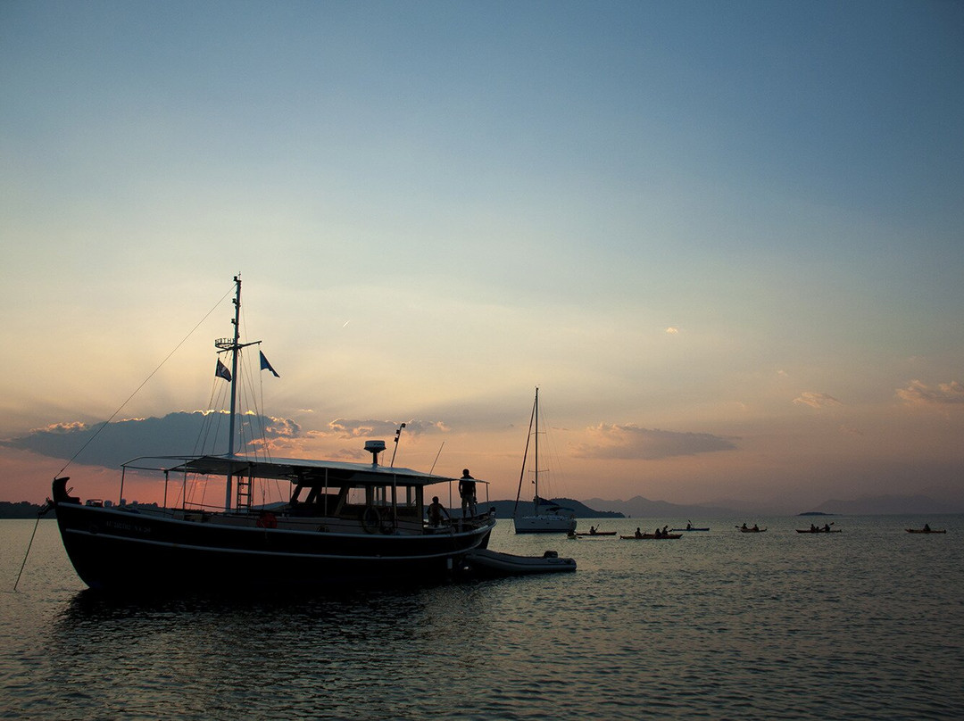 Mani Cruises-Kardamili必去景点