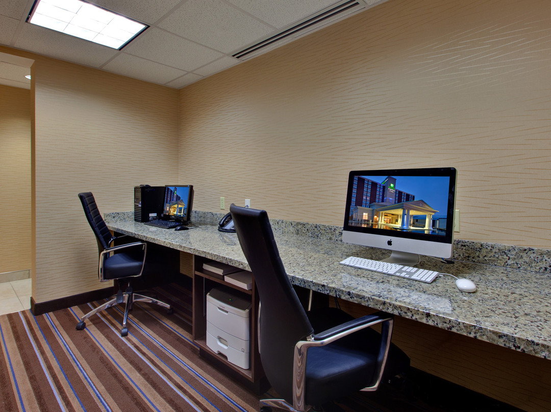 查塔姆南部智选假日酒店主图