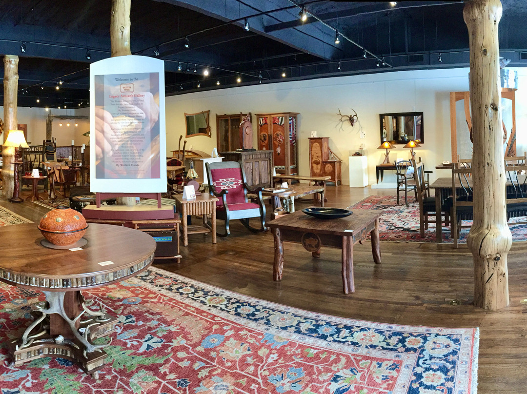 By Western Hands-科迪必去景点