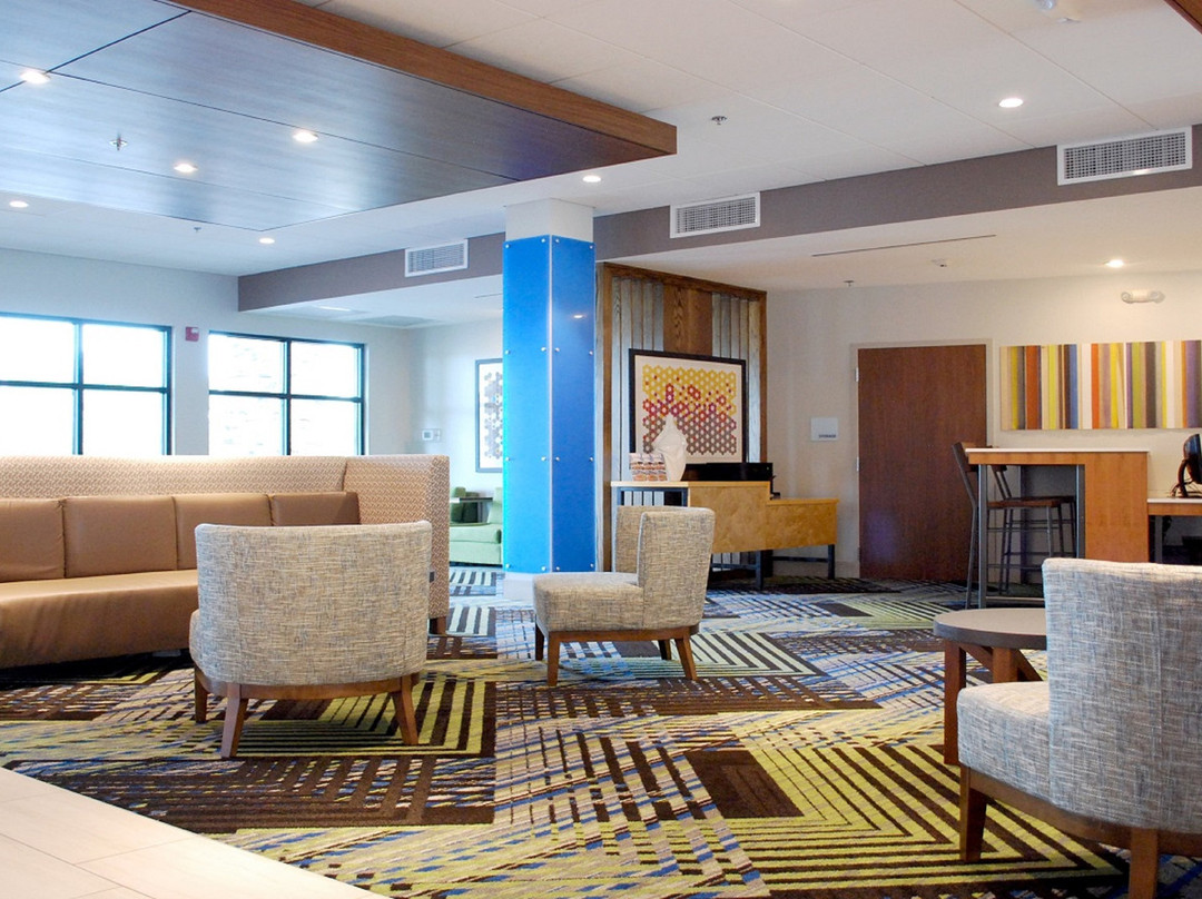 Holiday Inn Express & Suites White Hall By IHG主图
