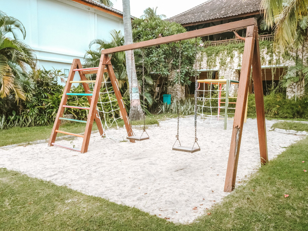 龙目岛旅游度假村主图