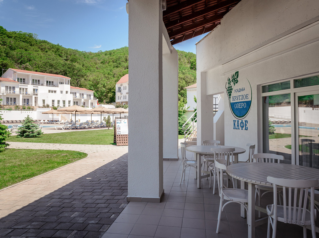 Usadba Krugloe Ozero Hotel主图