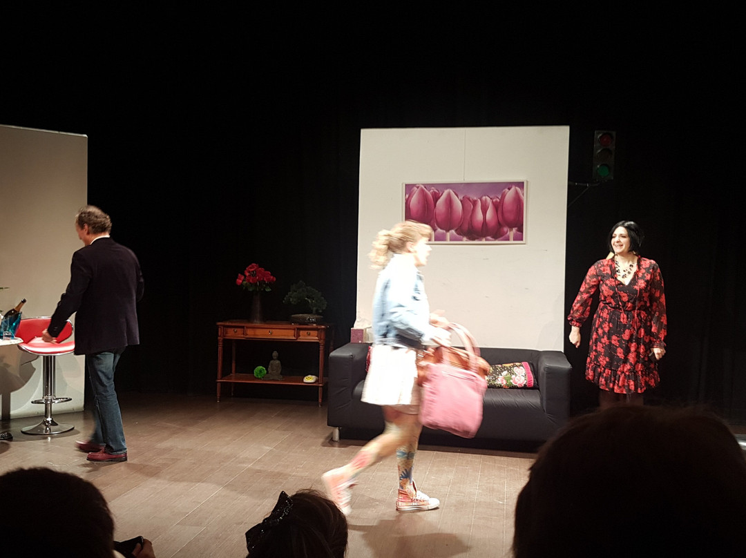 Uptwon Geneva ou Comedie de la Gare, Geneve-日内瓦必去景点