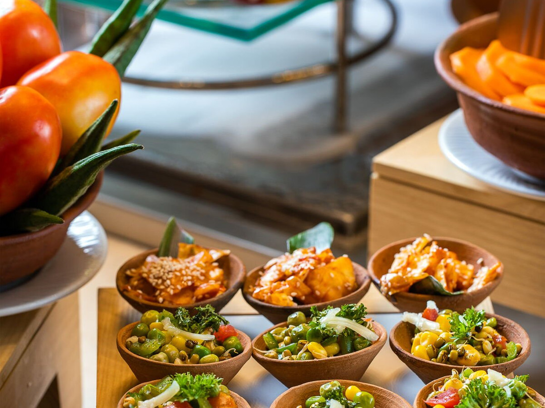 Nirvana Sarovar Portico主图