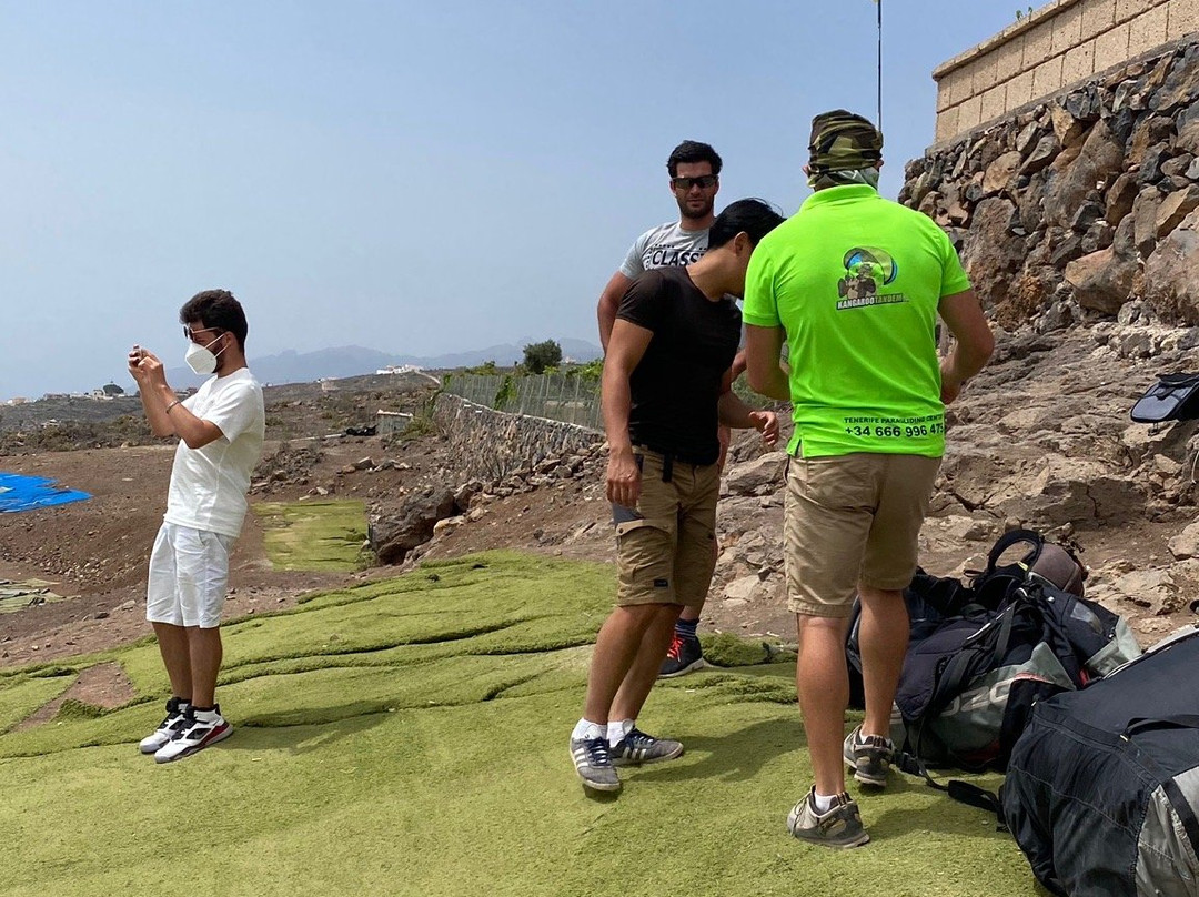 Paragliding Kangaroo Tandem-奥德杰海岸必去景点