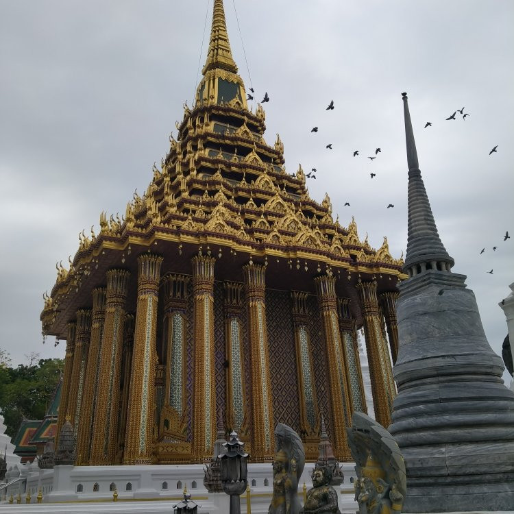 Wat Phra Buddha Badh景点图片