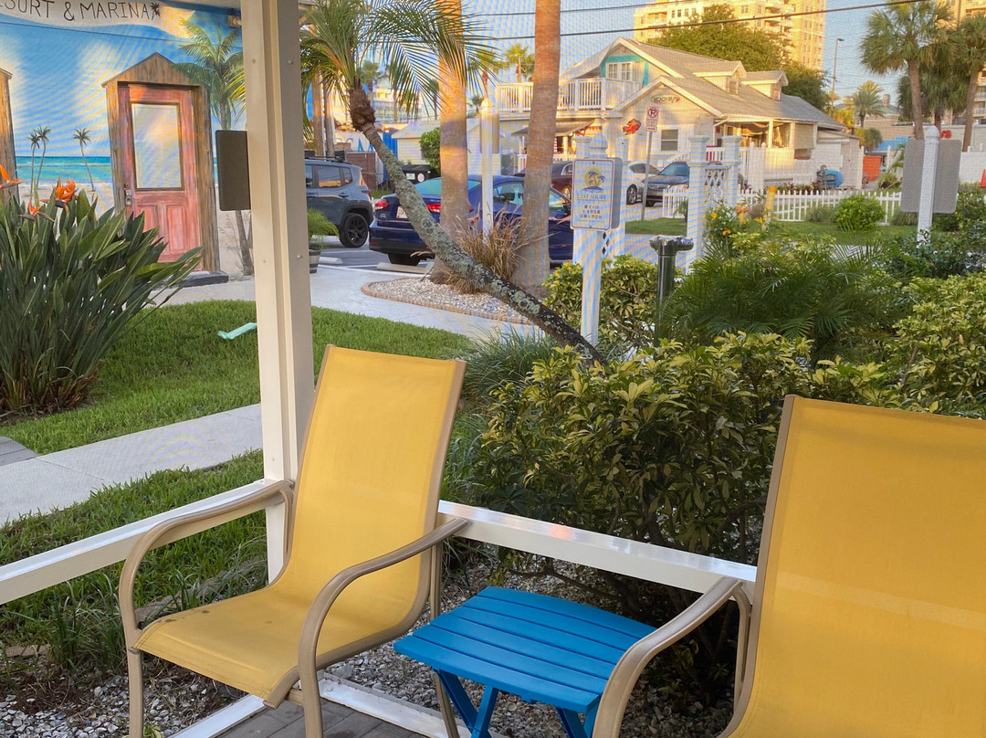 East Shore Resort主图