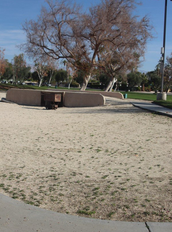 Ruth Hardy Park-棕榈泉市必去景点