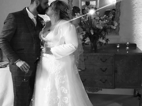 Talhenbont Hall主图