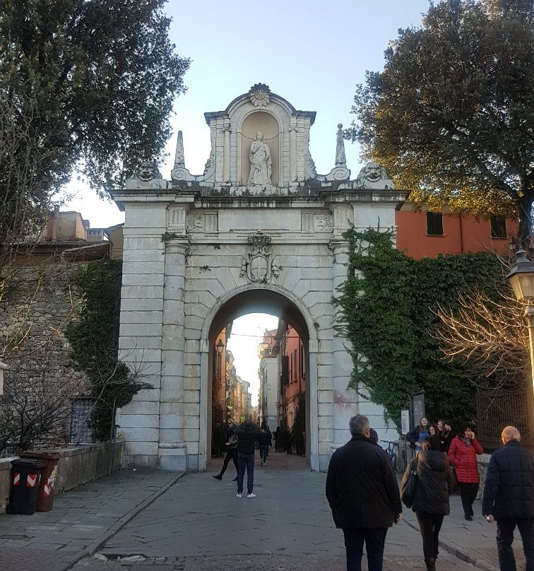 Porta Romana景点图片