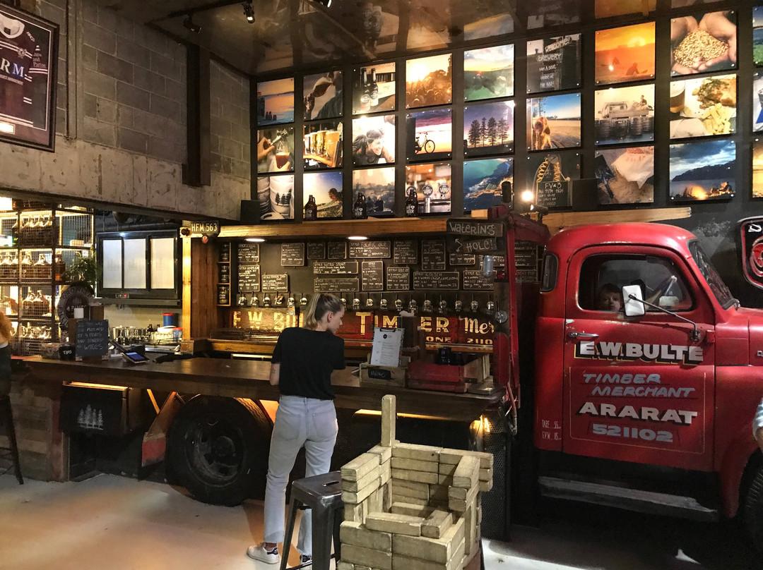 4 Pines Brookvale Truck Bar景点图片