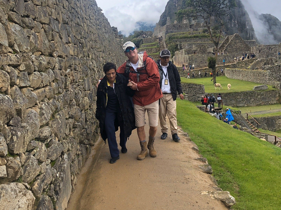 Yampu Tours-科帕卡巴纳必去景点