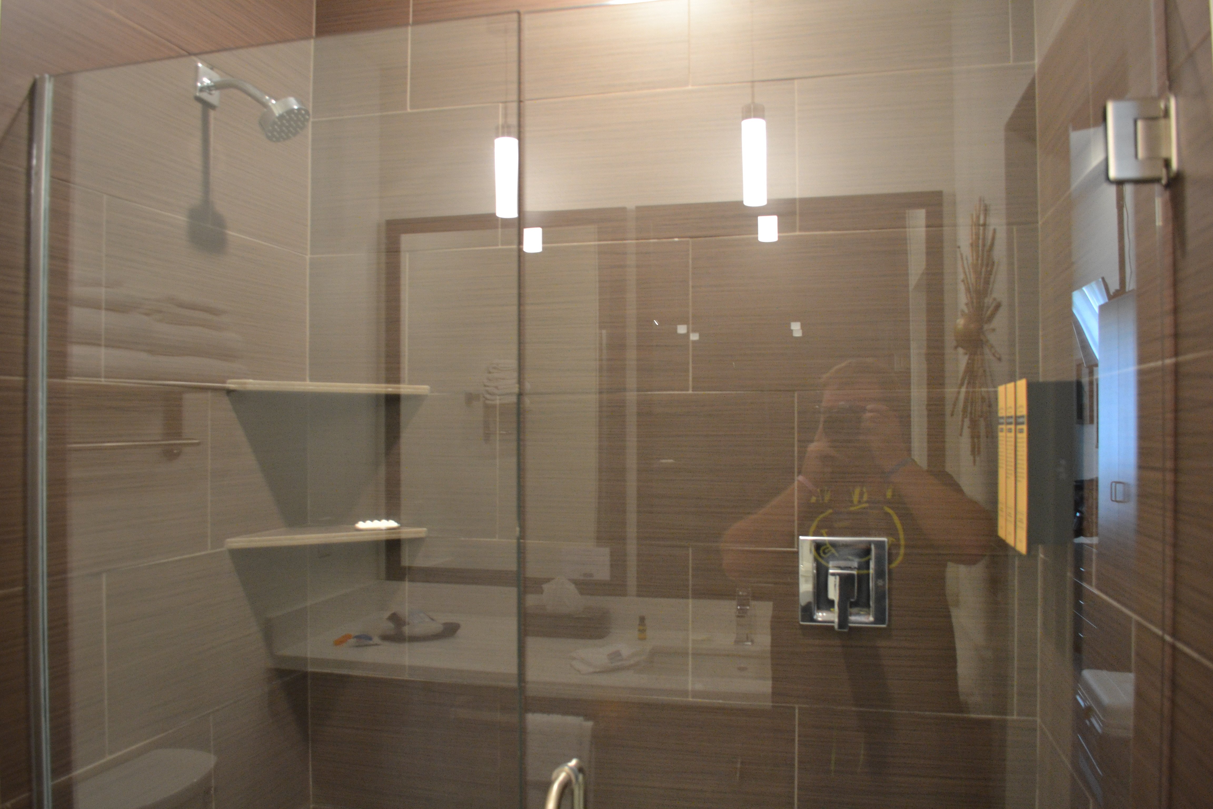 Best Western Plus Peppertree Nampa Civic Center Inn-浴室
