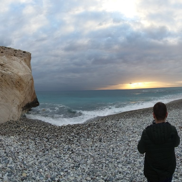 Afroditi Beach-Agios Tychon必去景点