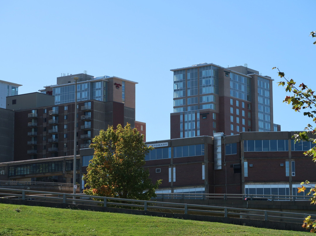 哈里法克斯市中心希尔顿欢朋酒店主图