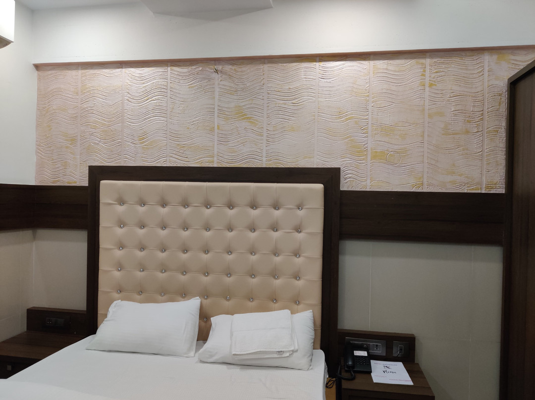 Capital O 26230 Hotel Nirvikalpa主图