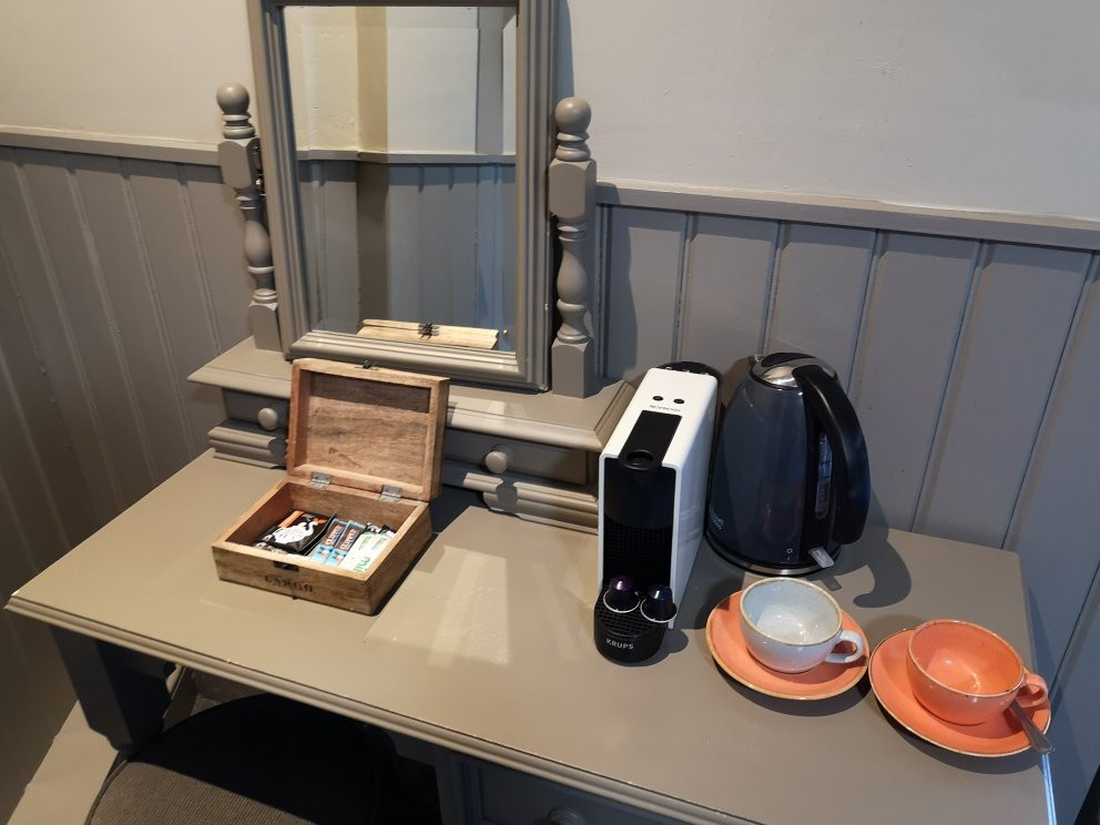 The Bull Hotel主图