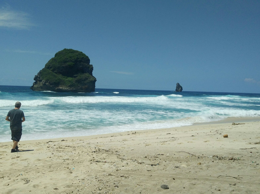 Goa Cina Beach景点图片