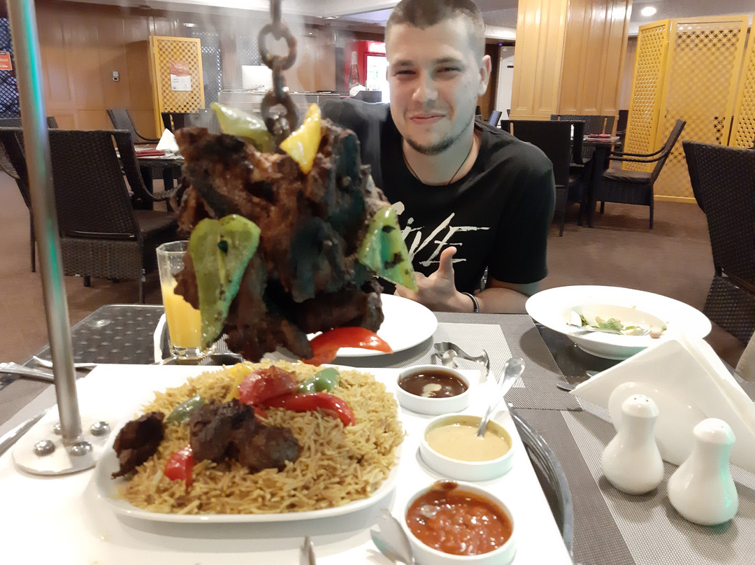 哈姆丹广场主图