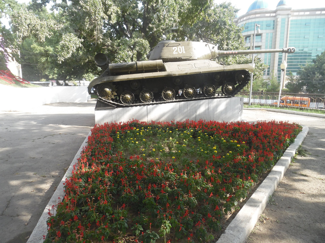 Victory Square-杜尚别必去景点