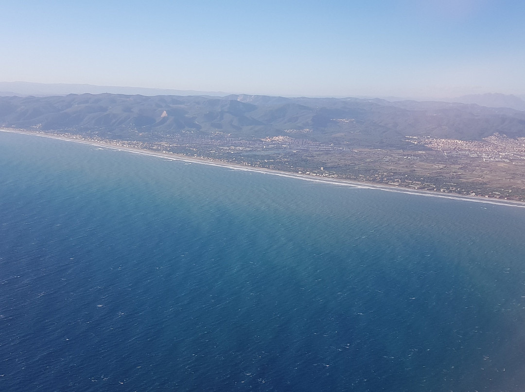 Platja de Can Camins-埃尔普拉特德略夫雷加特必去景点