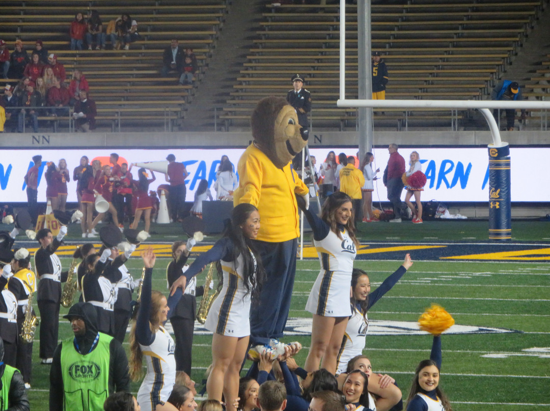 California Memorial Stadium-伯克利必去景点