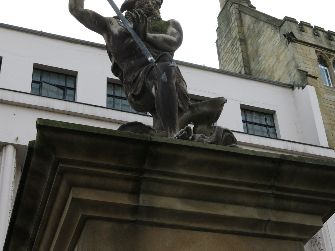 Neptune Statue-达勒姆必去景点