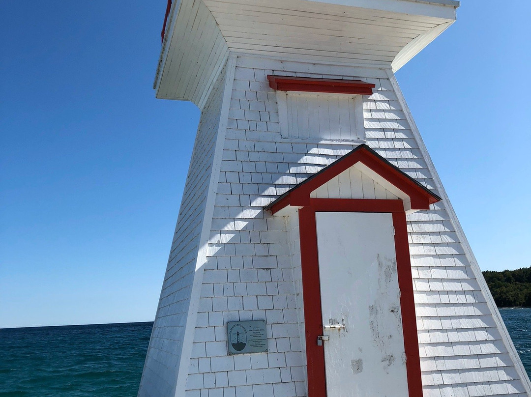 Lion's Head Lighthouse景点图片