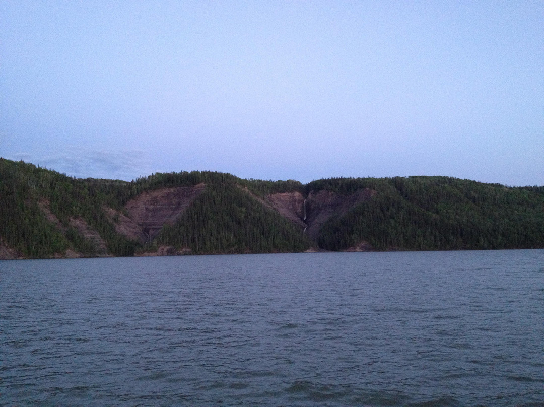 Hudson's Hope旅游景点-Dinosaur Lake