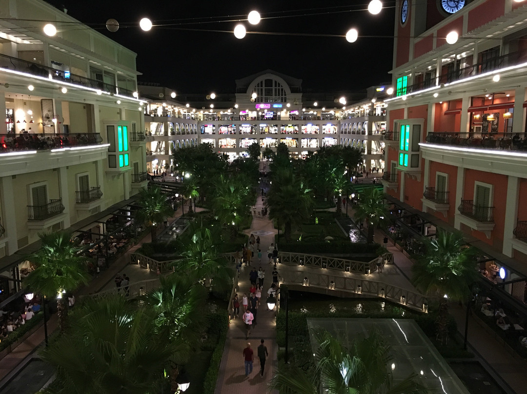 MaviBahce Shopping Center景点图片