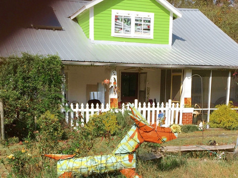 Bynum旅游景点-Critter Crossing