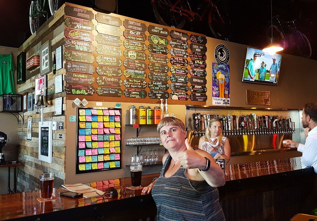 Shelley旅游景点-Tap-N-Fill