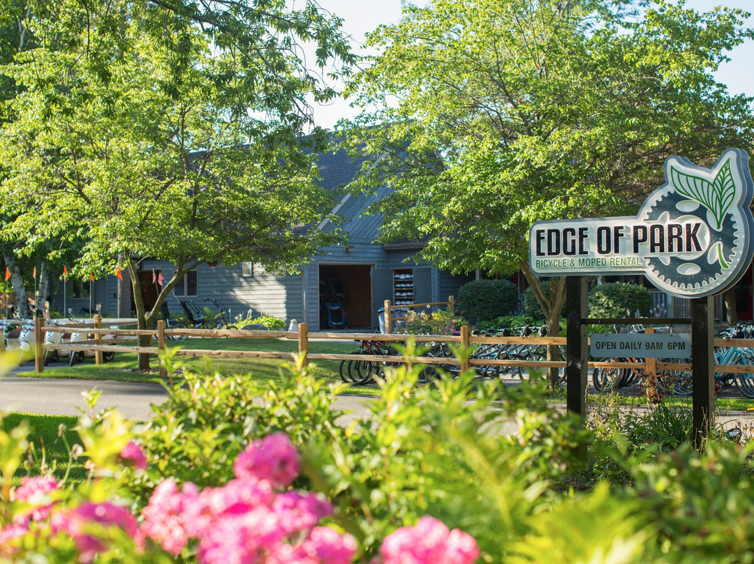 Edge Of Park Bike And Moped Rentals-Fish Creek必去景点